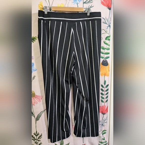 Maurice's wide-leg striped pants - Picture 3 of 6